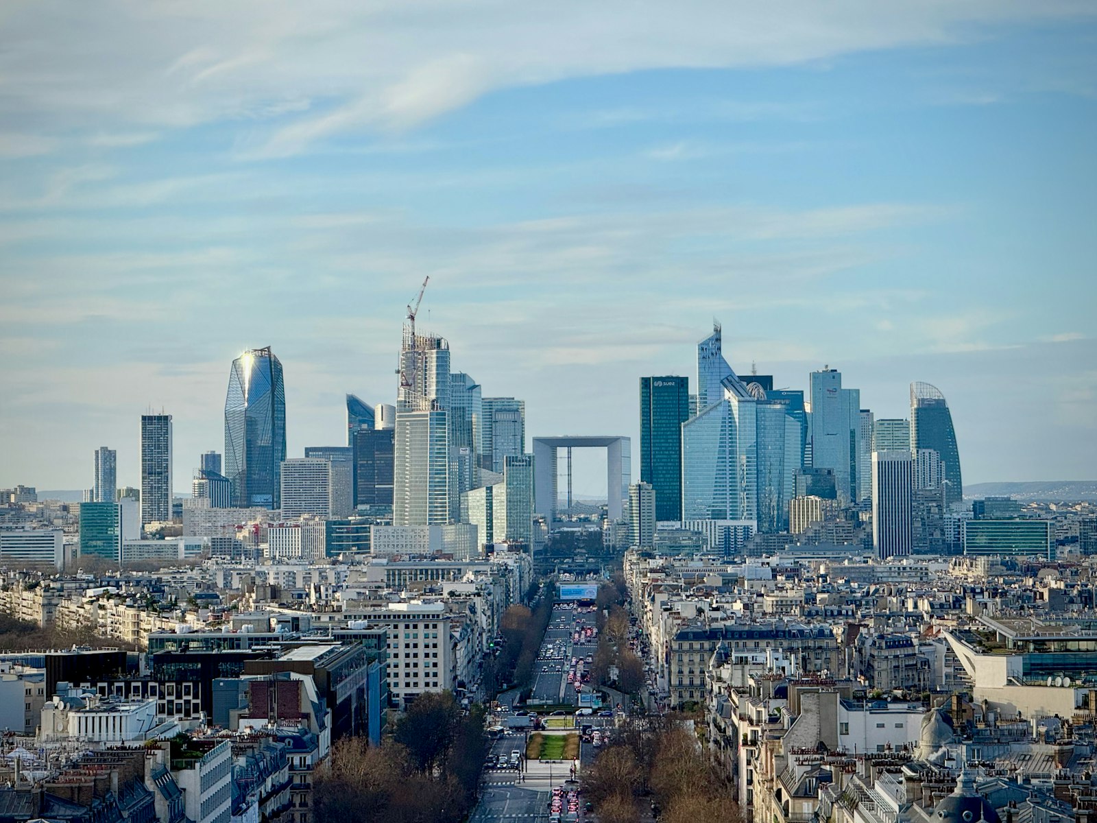 Image d'illustration — le quartier d'affaires de La Défense, vu depuis l'Arc de triomphe à Paris.