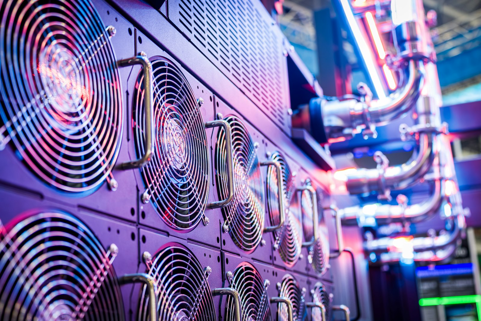 Image d'illustration — ventilateurs de refroidissement de serveurs dans un data center